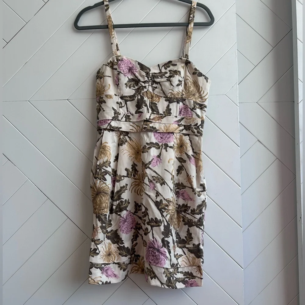 Women’s Aritzia Wilfred Drapey Lyocell Dress in birch size 6 - Picture 3 of 9